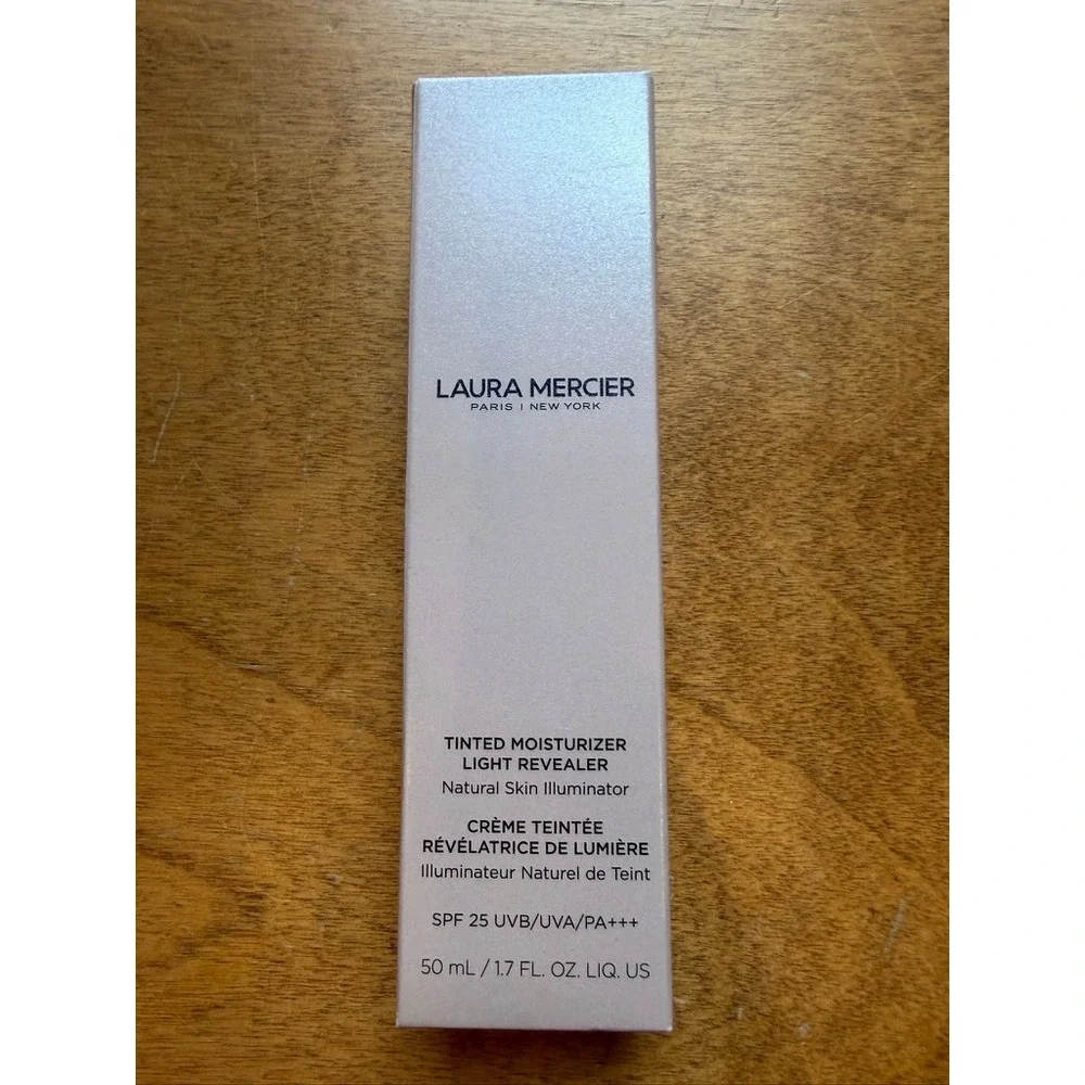 Laura Mercier Tinted Moisturizer Light Revealer SPF 25 2N1 Nude 1.7oz New